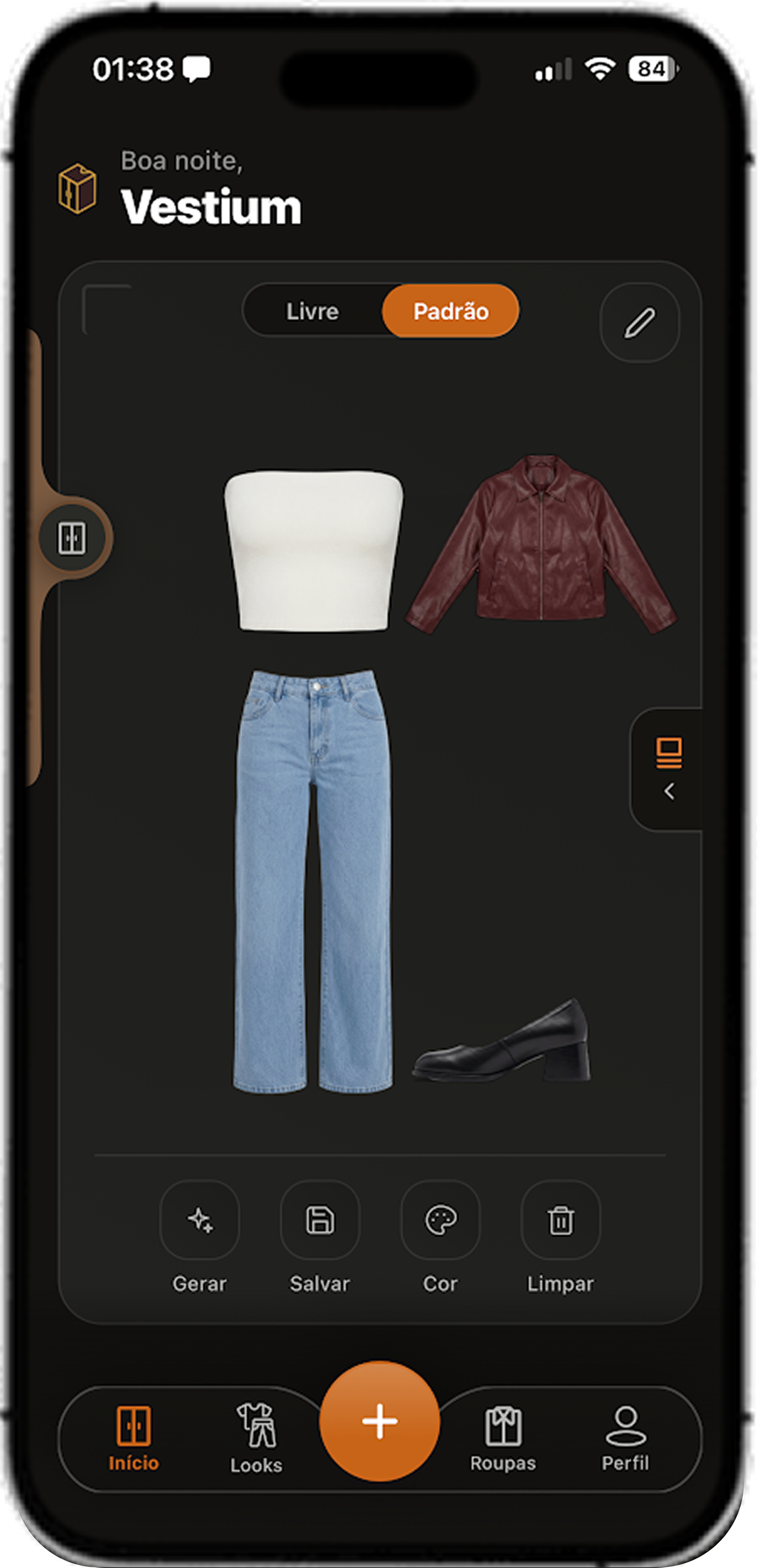 Tela principal do Vestium com espelho digital e combinações de roupas